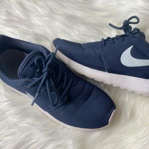 blue nike roshe womens